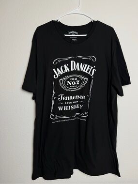 Jack Daniels Black Graphic Tee - Men’s Tennessee Whiskey Shirt 2xl